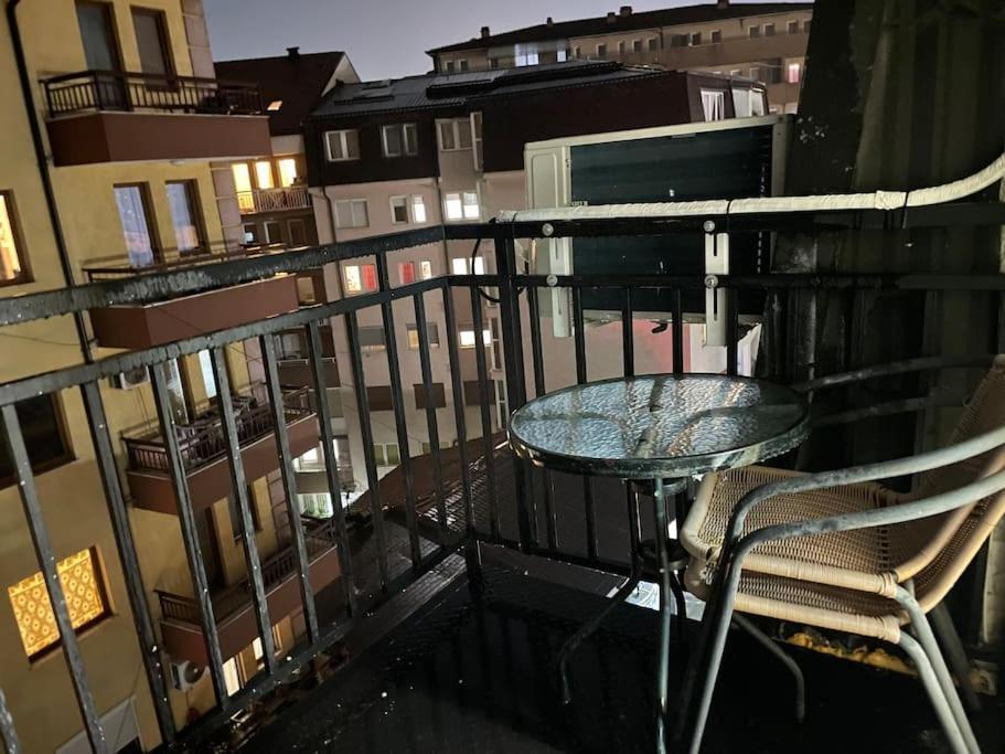 Sunny Prishtina Apartment بريشتاين المظهر الخارجي الصورة