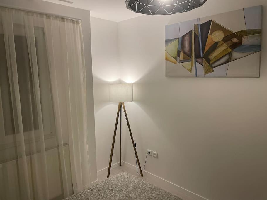 Sunny Prishtina Apartment بريشتاين المظهر الخارجي الصورة